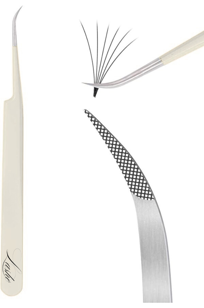 Lashé Isolator